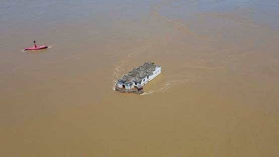 The Mystery of the Yangtze River Guanyin Temple: An Analysis from Feng Shui and Folklore